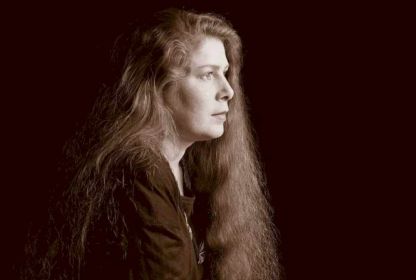 Alt: Croí agus anam Dolores Keane a theagmhaigh le do chroí agus d’anam féin